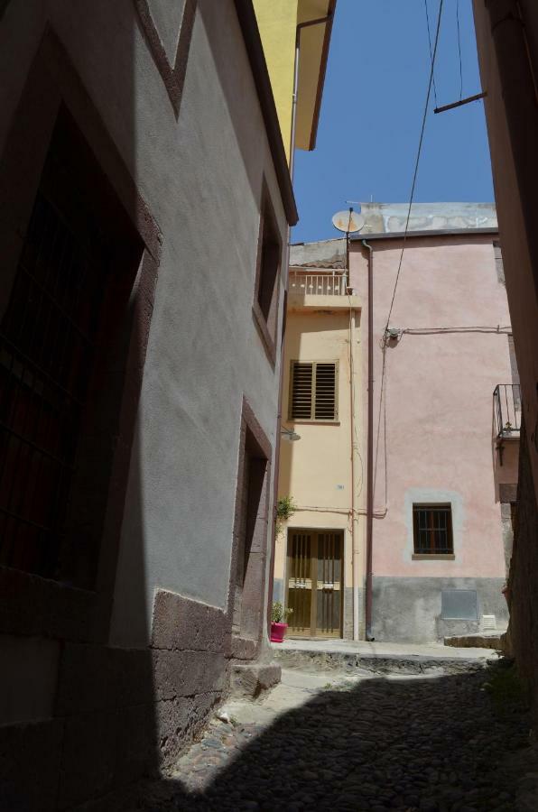 La Casa Di Angelo Bosa Exterior foto